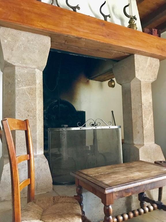 La Petite Maison Des Artistes Castelnau-Pegayrols Room photo