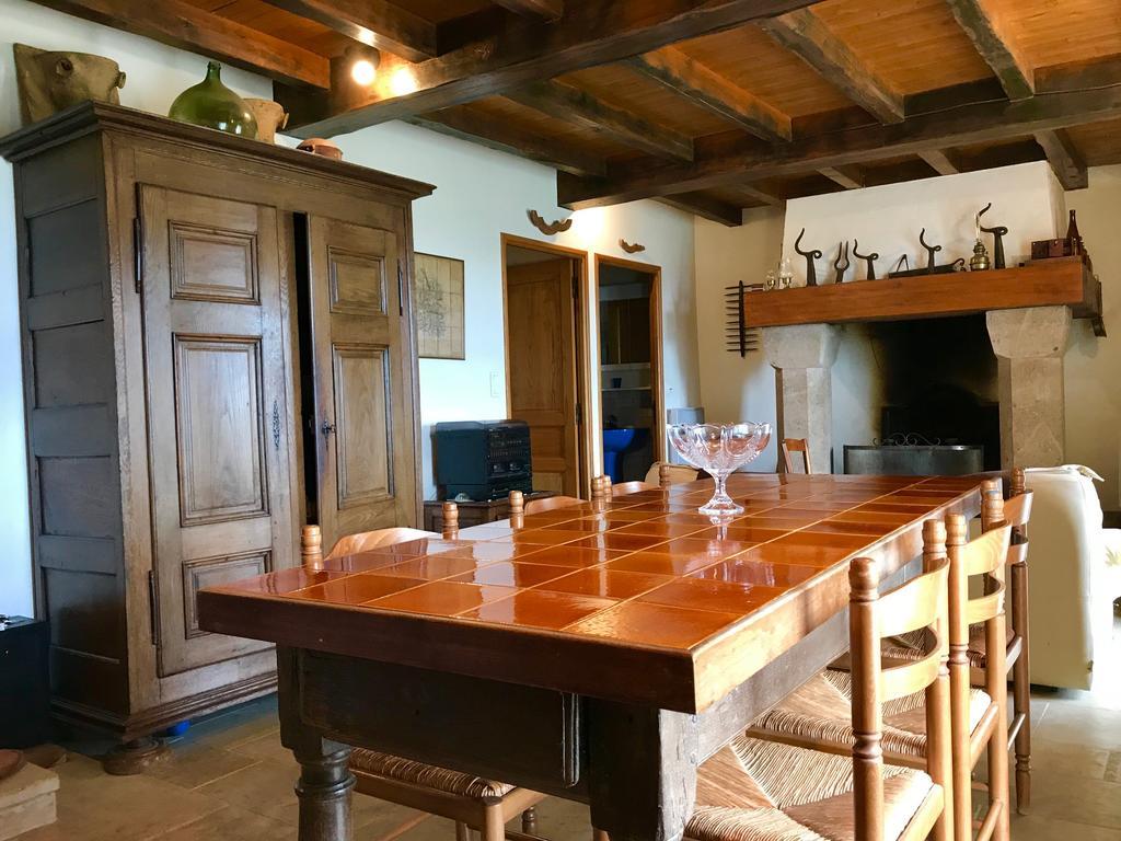 La Petite Maison Des Artistes Castelnau-Pegayrols Room photo